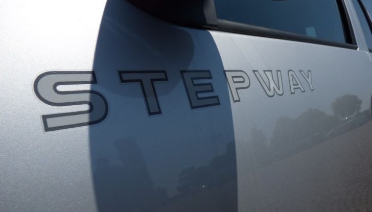 Dacia Sandero Stepway 0.9 TCe 90 CV prova su strada e prezzi (13)