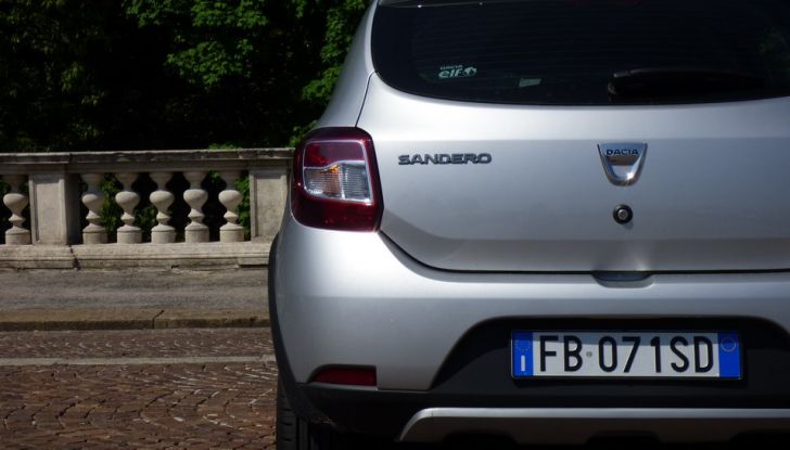 Dacia Sandero Stepway 0.9 TCe 90 CV prova su strada e prezzi (17)