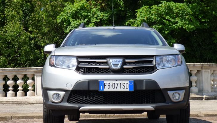 Dacia Sandero Stepway anteriore