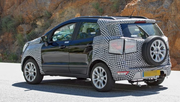 Ford EcoSport restyling, foto spia.