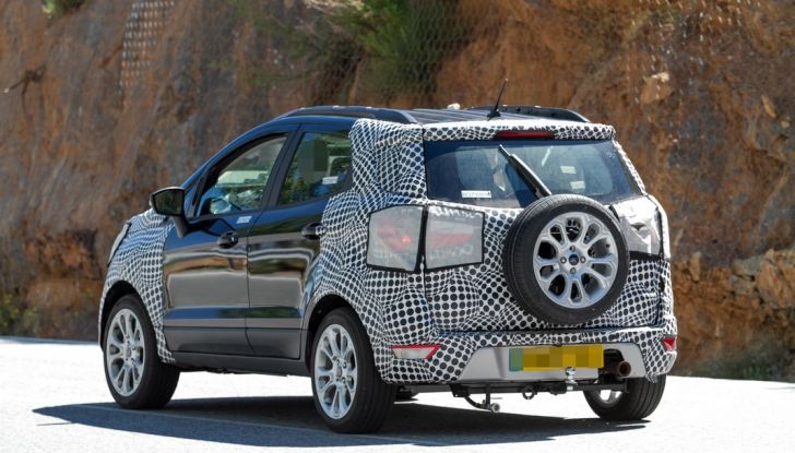 Ford EcoSport restyling, foto spia.