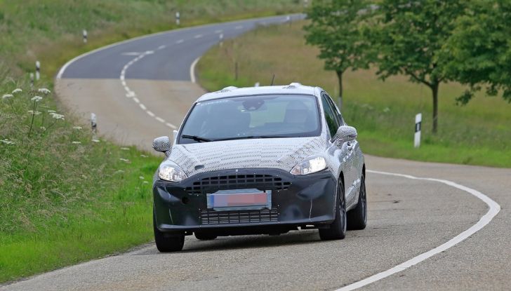 Nuova Ford Fiesta ST 2017, foto spia nei pressi di Nurburgring.