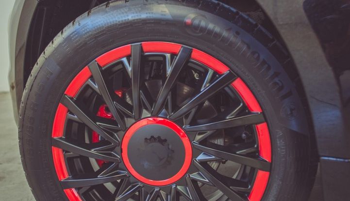 Garage Italia Customs 555 RR: stile Diesel per Renzo Rosso - Foto 8 di 11