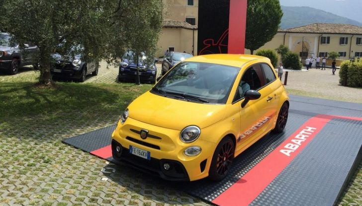 Abarth 595 prova su strada, prestazioni e caratteristiche