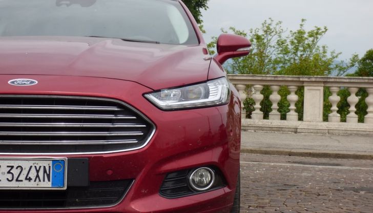 Nuova Ford Mondeo Titanium 2.0 TDCi 180 CV prova su strada e prezzi.