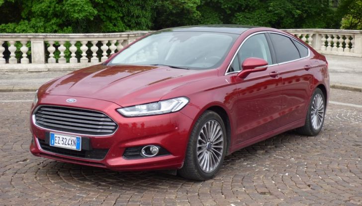 Nuova Ford Mondeo Titanium 2.0 TDCi 180 CV prova su strada e prezzi.