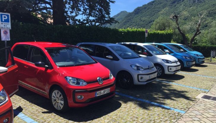 Nuova Volkswagen up! restyling, prova​ta​ su strada​ la nuova citycar con un prezzo di 11.000 euro - Foto 4 di 16