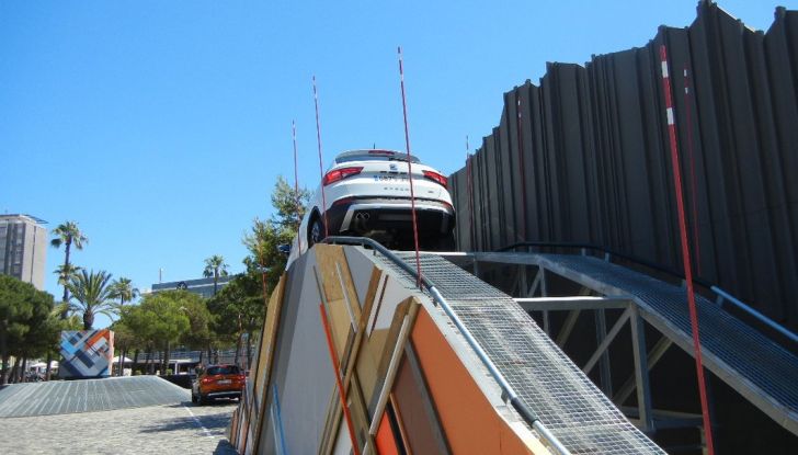 Nuova Seat Ateca: prova su strada, caratteristiche tecniche, motori e prezzi - Foto 17 di 26