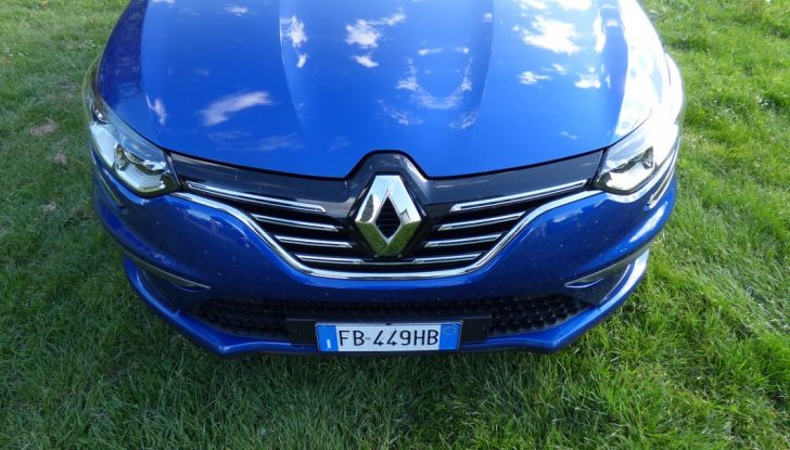 Renault Mégane GT Line da 130CV, prova su strada, impressioni e prezzi - Foto 25 di 36