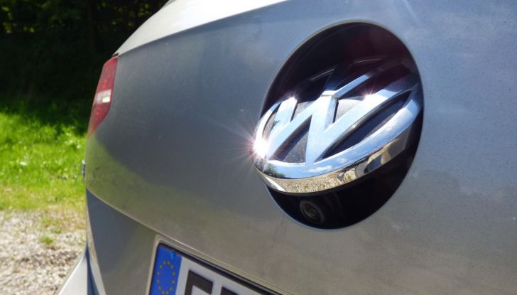 Volkswagen Passat GTE Variant: prova su strada e informazioni - Foto 19 di 30