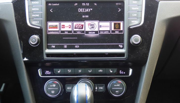 Volkswagen Passat GTE Variant: prova su strada e informazioni - Foto 30 di 30