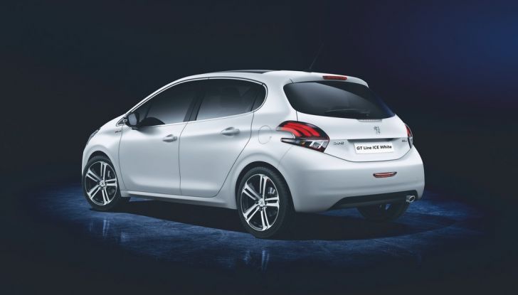 Peugeot 208 GT Line: edizione limitata Ice White - Foto 4 di 8