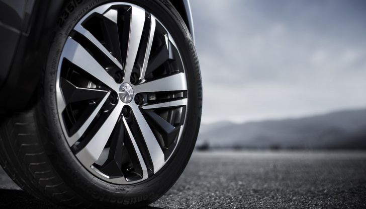 Nuovo Peugeot 3008 GT 2016, anche in versione GT Line - Foto 15 di 30