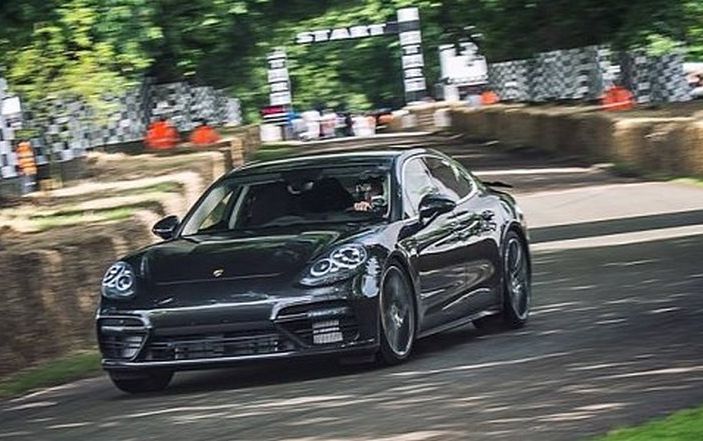 Porsche Panamera 2017, il Test Drive di Patrick Dempsey: oltre 500CV