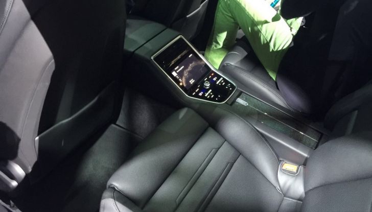 Porsche Panamera interni