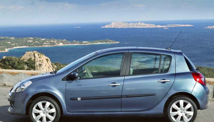Renault Clio: oltre 25 anni di storia - Foto 11 di 23