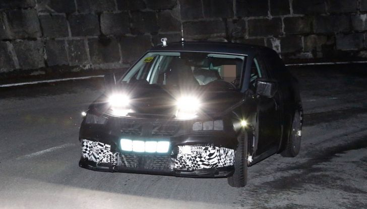 Seat Ibiza di nuova generazione, le prime foto spia della compatta - Foto 6 di 9