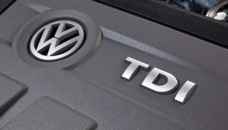 Inizia da 800.000 Volkswagen Passat, CC ed EOS la rimessa in ordine delle centraline elettroniche dei Diesel fuori norma - Foto 3 di 10
