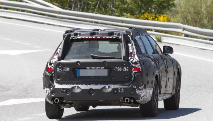 Volvo V90 Cross Country nuove foto spia e dettagli - Foto 7 di 7