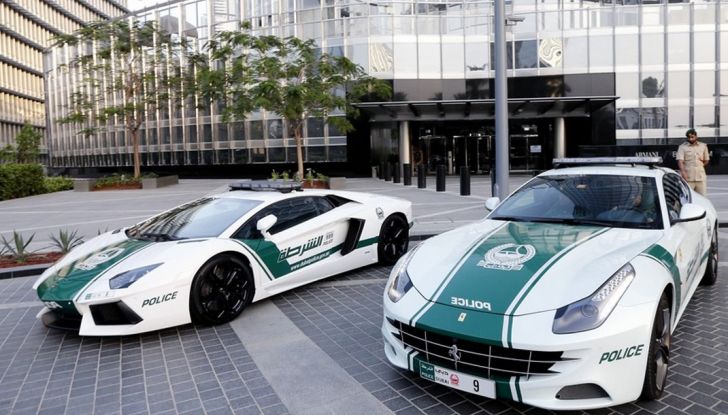 Le auto della Polizia più belle e veloci del mondo - Foto 1 di 19