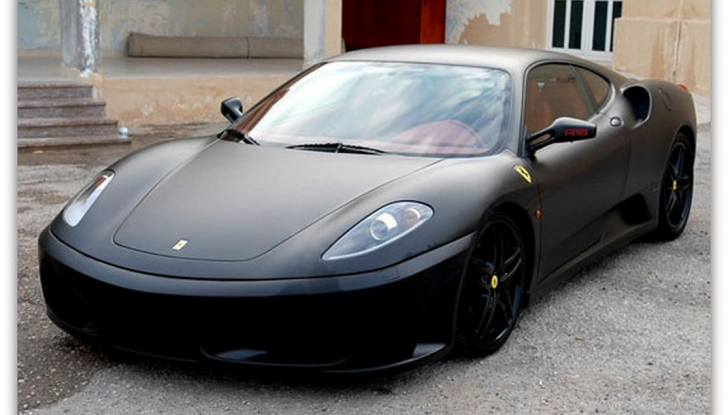 Auto con vernice opaca? Ecco come pulirla in 3 semplici mosse - Foto 8 di 9