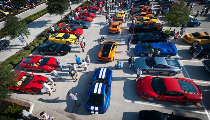 Cars and Coffee al lago di Lugano, il 10 luglio 2016 prima edizione in Svizzera - Foto 16 di 21