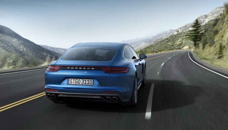 Nuova Porsche Panamera: dotazioni, motorizzazioni e prezzi - Foto 17 di 20