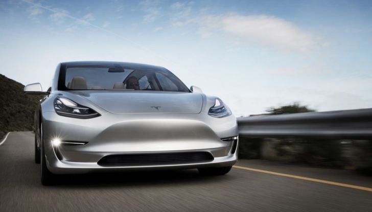 Tesla Model 3: ecco le nuove foto - Foto 2 di 5