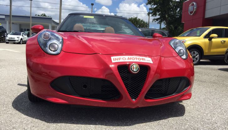 Alfa Romeo 4C Spider test drive in USA e impressioni di guida - Foto 18 di 19