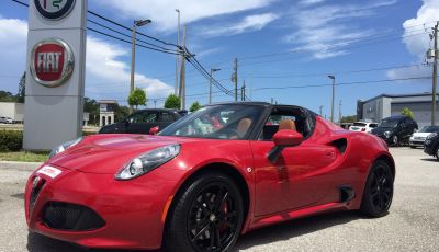 Alfa Romeo 4C Spider test drive in USA e impressioni di guida