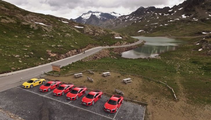 audi R8 V10 prova su strada