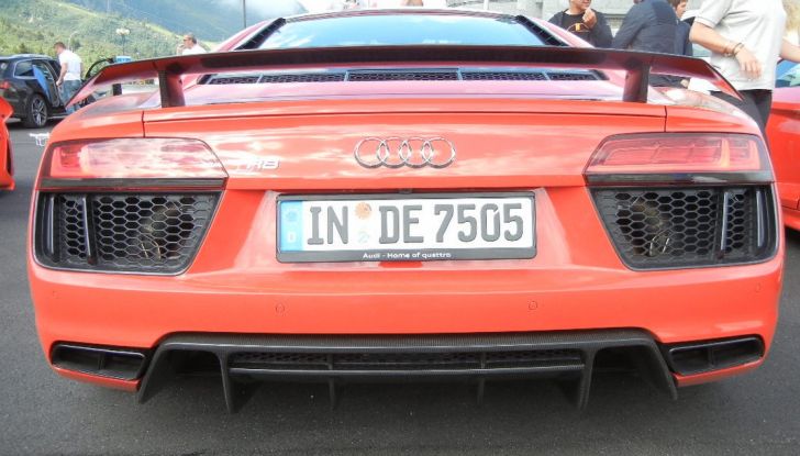 r8 audi coupé prova su strada