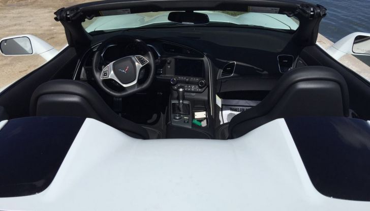 Test Drive: Chevrolet Corvette Cabrio 6.2 V8 provata negli USA - Foto 10 di 19