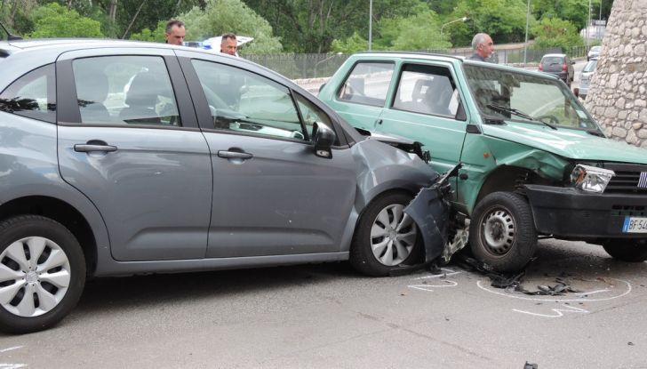 Preoccupazioni italiani alla guida