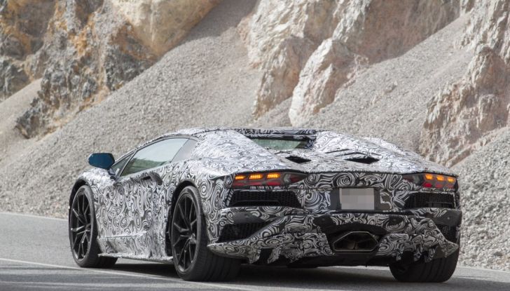Nuova Lamborghini Aventador 2017 Facelift: i primi scatti - Foto 13 di 13