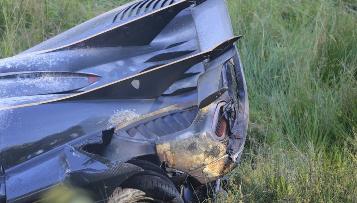 Koenigsegg One:1, ecco le foto spia dell’incidente al Nurburgring - Foto 11 di 25