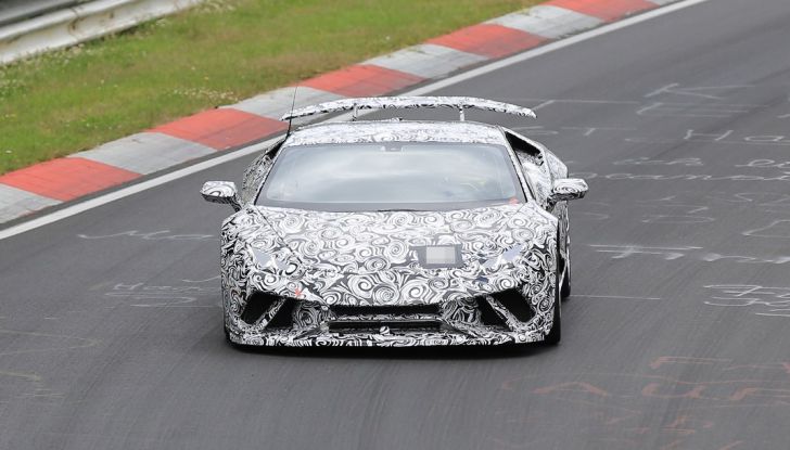Lamborghini Huracan Superleggera 2017: le foto spia dei test al Nurburgring - Foto 15 di 20