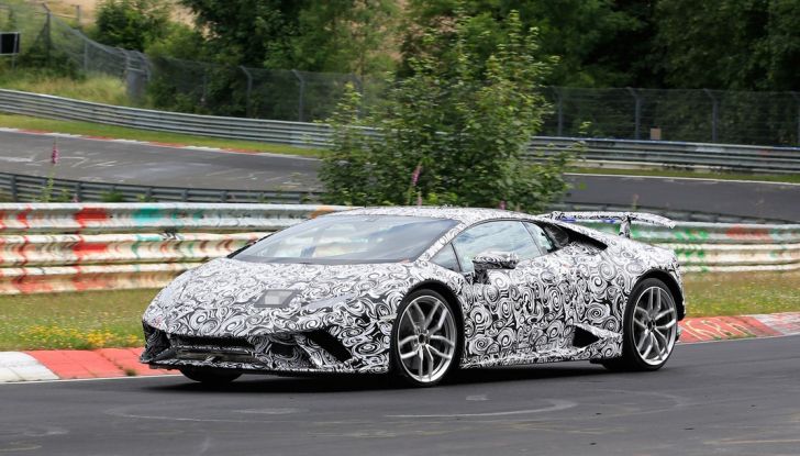 Lamborghini Huracan Superleggera 2017: le foto spia dei test al Nurburgring - Foto 4 di 20