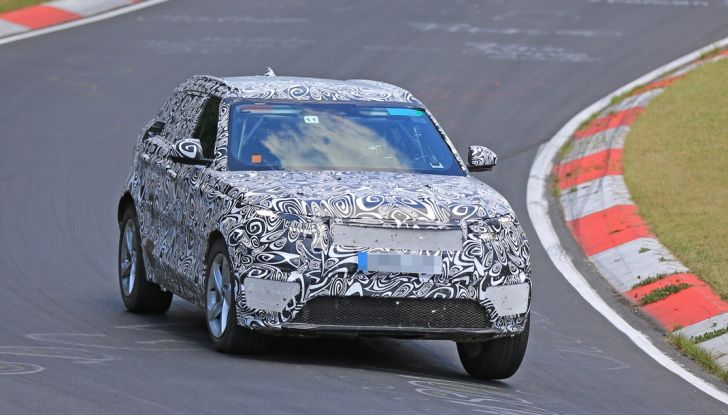 Nuova Land Rover Range Sport Coupe, prime foto spia dal Nurburgring - Foto 7 di 15