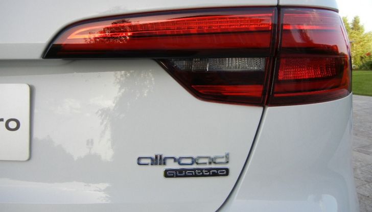 Nuova Audi A4 allroad quattro fanale