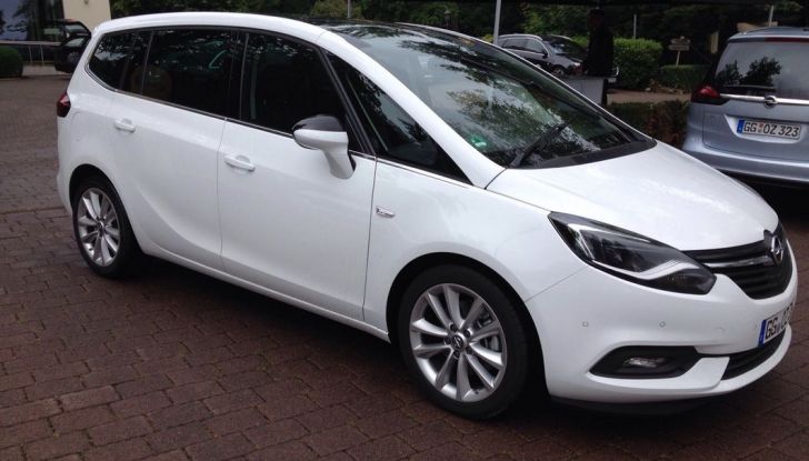 Nuova Opel Zafira 2016