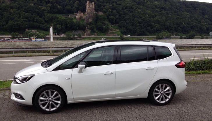 Nuova Opel Zafira laterale