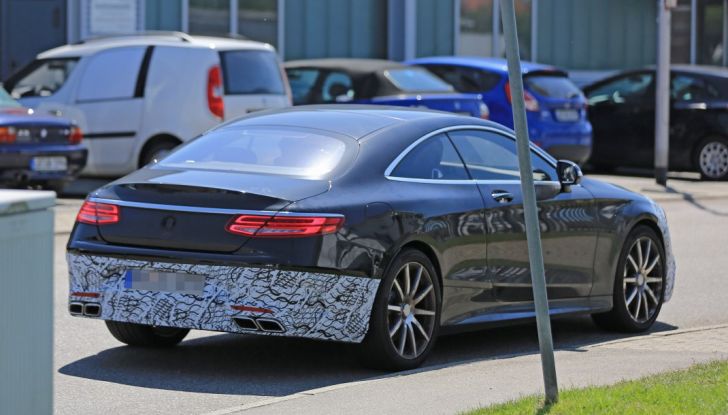 Nuova Mercedes AMG S63 Coupe 2018, le prime foto spia - Foto 8 di 10