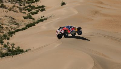 La Peugeot 2008 DKR vince la Mosca Pechino