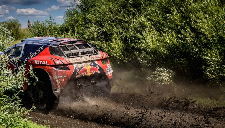 Silk Way Rally: doppietta Peugeot nella settima tappa - Foto 7 di 7