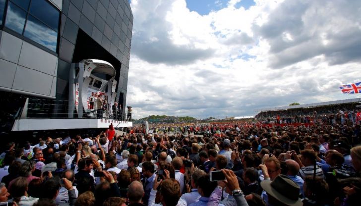 F1, il boss di Mercedes avvisa Hamilton e Rosberg in caso di ulteriore contatto tra i due - Foto 7 di 10