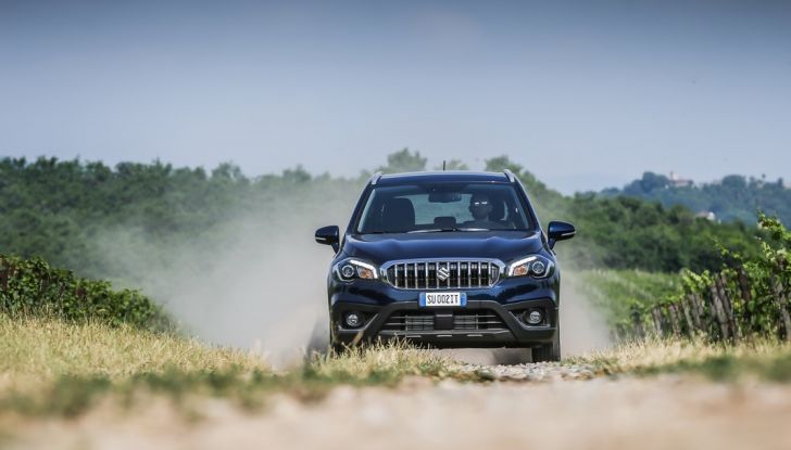 Nuova Suzuki S-Cross, prova su strada, ​prezzi e motorizzazioni - Foto 2 di 25