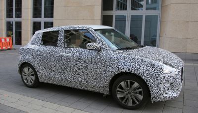 Suzuki Swift prime foto spia dei collaudi della nuova generazione