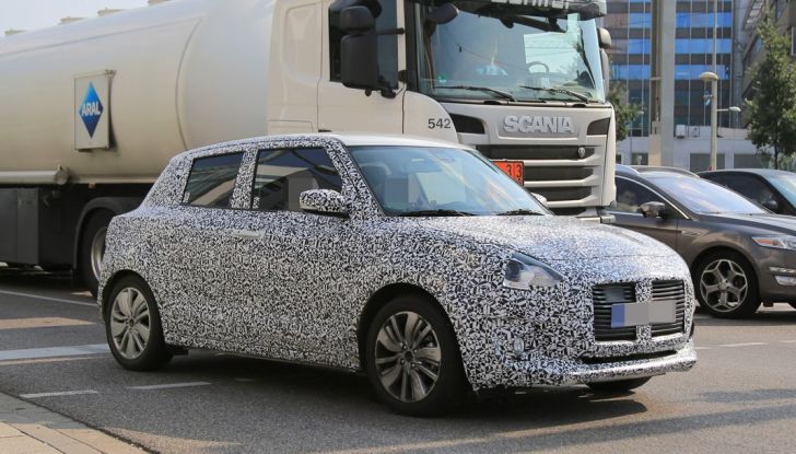 Suzuki Swift prime foto spia dei collaudi della nuova generazione - Foto 19 di 27