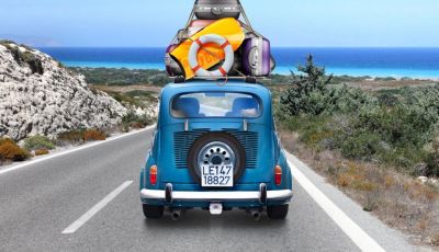 Vacanze in auto all’estero, le norme da rispettare per chi viaggia